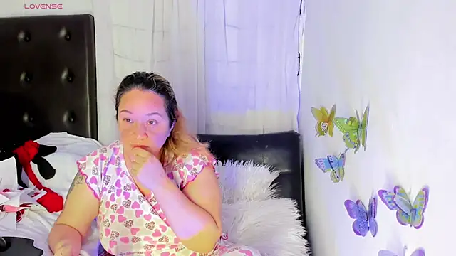 AndreaLombana online show from 02/04/25, 01:56