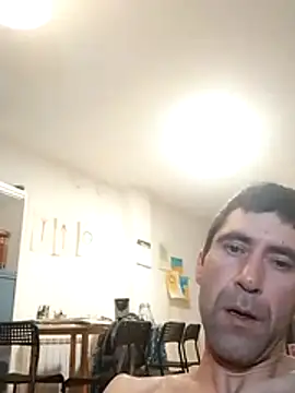 Snapshot of Pollon34- chatting on 10/18/25, 08:53 Pollon34- online show from 10/18/25, 08:53