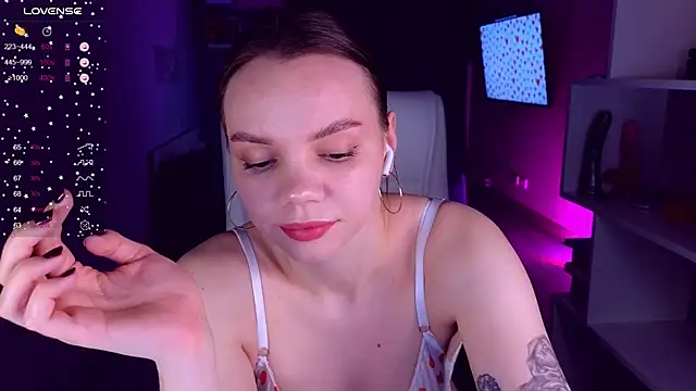 CreamySpot online show from 01/28/25, 03:14