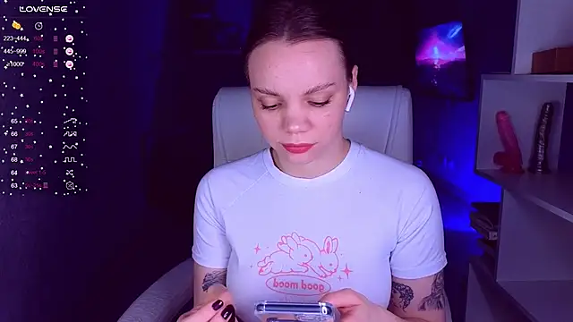 CreamySpot online show from 02/10/25, 03:32