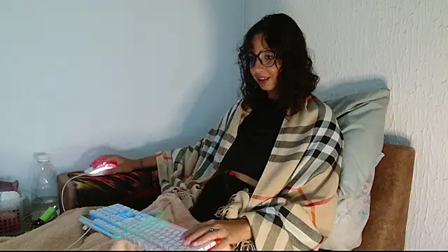 Snapshot of myamillor chatting on 02/22/26, 08:40 myamillor online show from 02/22/26, 08:40