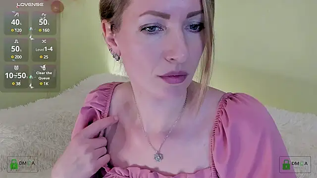 Queenymel online show from 12/08/24, 03:13