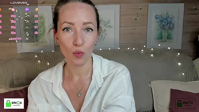 Queenymel online show from 10/02/25, 04:03