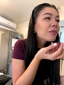 Snapshot of denise_k chatting on 10/06/25, 11:40 denise k online show from 10/06/25, 11:40