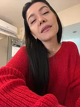 Snapshot of denise_k chatting on 10/18/25, 11:44 denise k online show from 10/18/25, 11:44