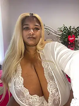 BigFineSelena online show from 02/05/25, 04:14