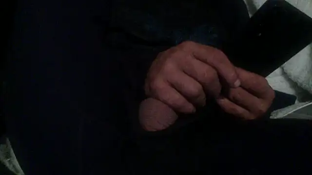 Snapshot of goodick4u28 chatting on 11/11/25, 06:24 goodick4u28 online show from 11/11/25, 06:24