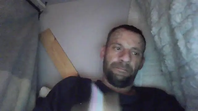 Snapshot of goodick4u28 chatting on 12/17/25, 12:16 goodick4u28 online show from 12/17/25, 12:16