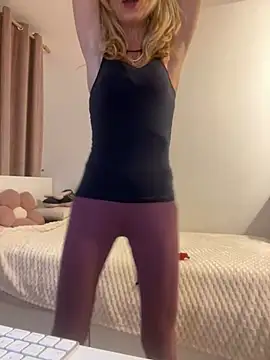 adella13 online show from 02/20/25, 06:50