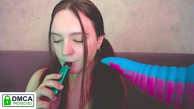 Snapshot of Alyssa___Scarlet chatting on 10/07/25, 10:34 Alyssa Scarlet online show from 10/07/25, 10:34