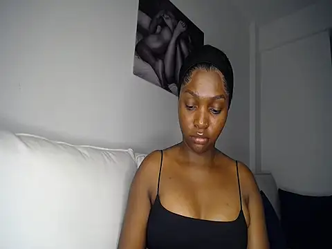 Snapshot of Pretty_Liya08 chatting on 10/07/25, 04:26 Pretty Liya08 online show from 10/07/25, 04:26