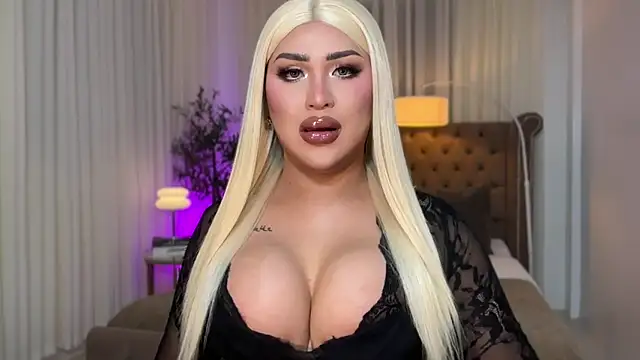 Your Majesty Tyra online show from 10/01/25, 04:51