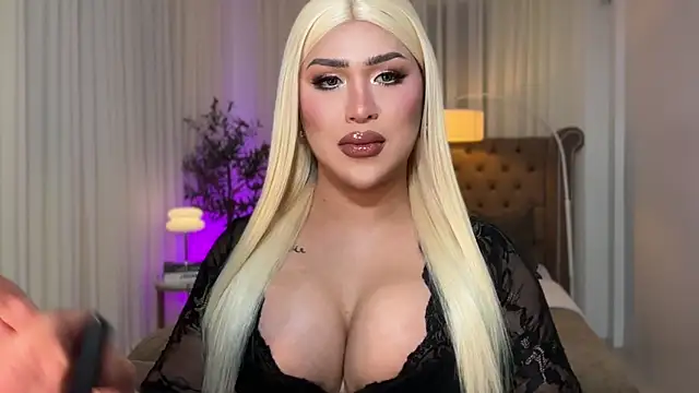 Your Majesty Tyra online show from 10/02/25, 04:41