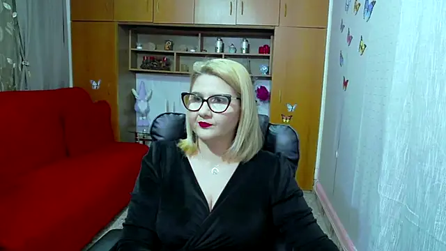 LucilleFenlys online show from 02/28/25, 09:33