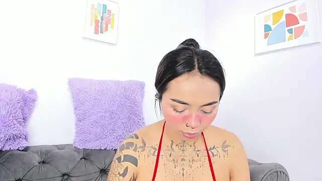 Snapshot of miss_soffi_ chatting on 10/25/25, 12:13 miss soffi online show from 10/25/25, 12:13