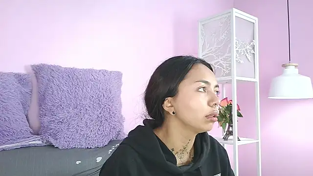 Snapshot of miss_soffi_ chatting on 11/22/25, 12:26 miss soffi online show from 11/22/25, 12:26