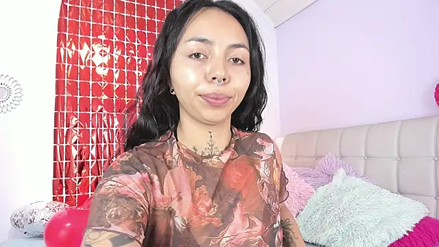 Snapshot of miss_soffi_ chatting on 02/13/26, 01:29 miss soffi online show from 02/13/26, 01:29