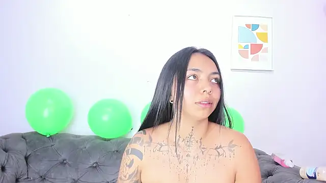 Snapshot of miss_soffi_ chatting on 03/17/26, 12:19 miss soffi online show from 03/17/26, 12:19
