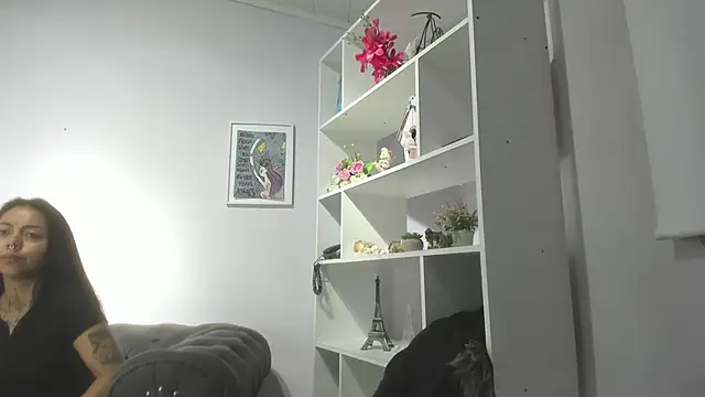 Snapshot of miss_soffi_ chatting on 04/25/26, 12:08 miss soffi online show from 04/25/26, 12:08