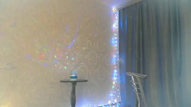 Snapshot of elenaza chatting on 09/30/25, 07:52 elenaza online show from 09/30/25, 07:52