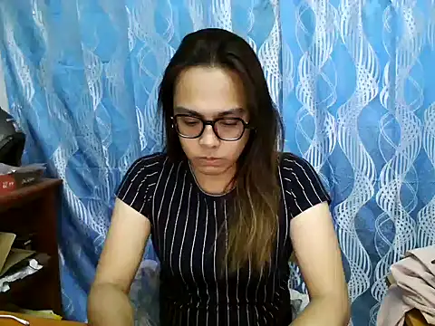 Snapshot of Your_PrettyGirlxxx chatting on 03/22/25, 05:06 Your PrettyGirlxxx online show from 03/22/25, 05:06
