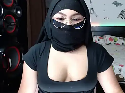 Hana    online show from 01/18/25, 05:31