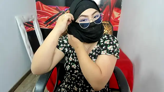 Hana    online show from 01/21/25, 07:39