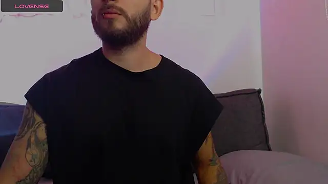 marco allison01 online show from 12/18/24, 02:49