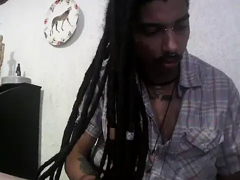 Snapshot of DarkSlim666 chatting on 09/25/25, 11:36 DarkSlim666 online show from 09/25/25, 11:36