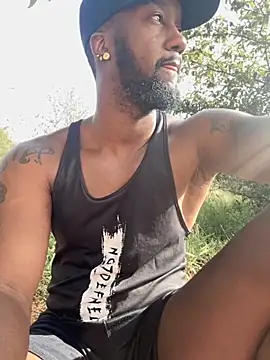 blackdrey18 online show from 10/28/25, 12:52