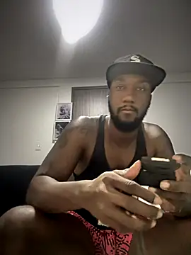 Snapshot of blackdrey18 chatting on 11/20/25, 12:05 blackdrey18 online show from 11/20/25, 12:05