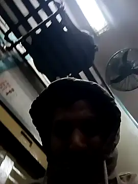 Snapshot of witchhunter1 chatting on 01/20/25, 03:50 witchhunter1 online show from 01/20/25, 03:50