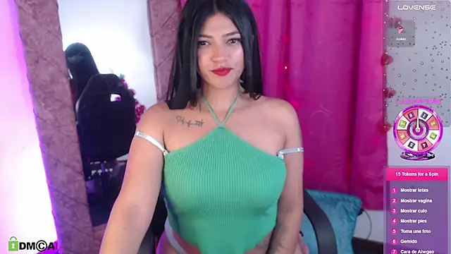 Julia 7 online show from 01/14/25, 03:01