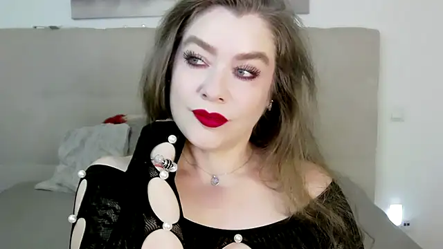 Snapshot of PetersEmily chatting on 02/19/25, 02:01 PetersEmily online show from 02/19/25, 02:01