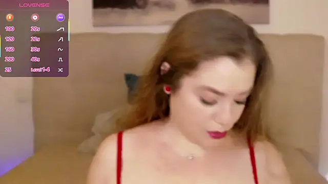 Snapshot of PetersEmily chatting on 11/18/25, 12:31 PetersEmily online show from 11/18/25, 12:31