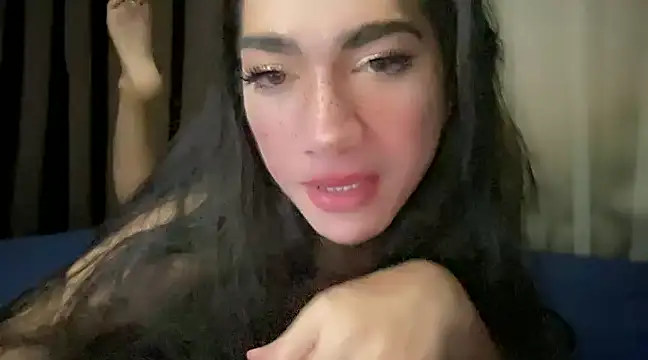 Snapshot of QUEEN_LILITH chatting on 12/13/24, 02:16 QUEEN LILITH online show from 12/13/24, 02:16