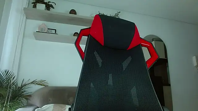 Snapshot of Robyn_Miller chatting on 09/20/25, 12:28 Robyn Miller online show from 09/20/25, 12:28