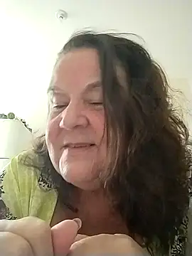 Snapshot of Yaya_Mineira chatting on 09/22/25, 05:26 Yaya Mineira online show from 09/22/25, 05:26