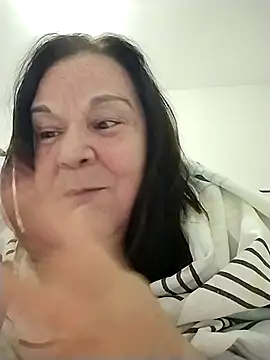 Snapshot of Yaya_Mineira chatting on 09/24/25, 09:18 Yaya Mineira online show from 09/24/25, 09:18