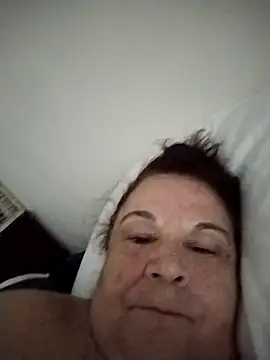 Snapshot of Yaya_Mineira chatting on 11/03/25, 08:26 Yaya Mineira online show from 11/03/25, 08:26