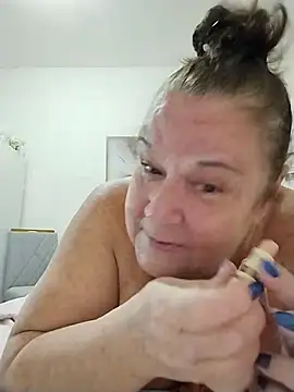 Snapshot of Yaya_Mineira chatting on 11/30/25, 11:42 Yaya Mineira online show from 11/30/25, 11:42