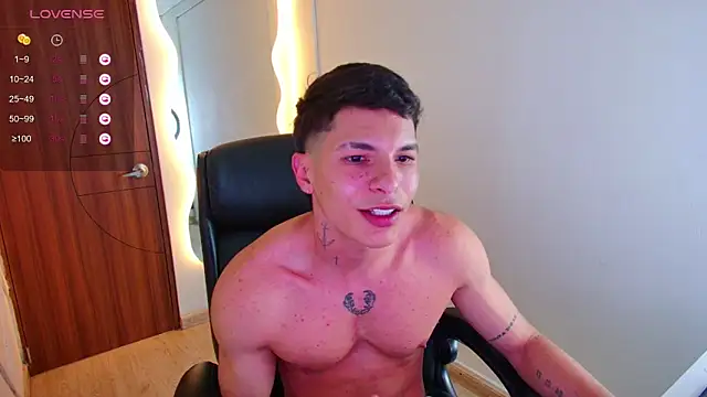 Snapshot of harrisoncuper chatting on 10/20/25, 11:16 harrisoncuper online show from 10/20/25, 11:16