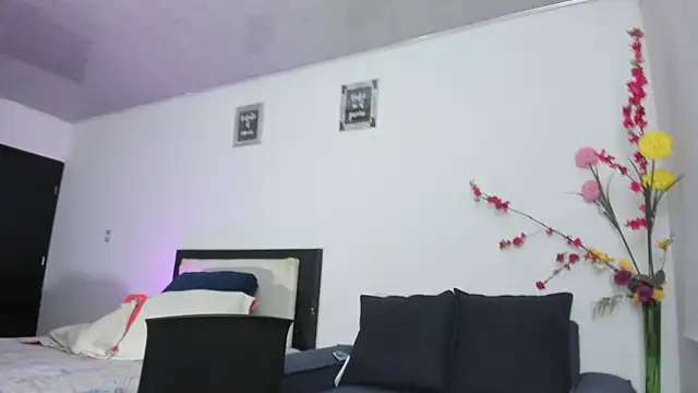 Snapshot of alicia_rouusel chatting on 12/03/25, 01:46 alicia rouusel online show from 12/03/25, 01:46