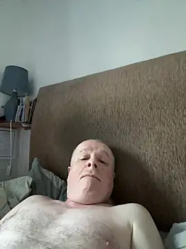Snapshot of locallad88 chatting on 01/03/25, 08:54 locallad88 online show from 01/03/25, 08:54