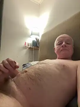 Snapshot of locallad88 chatting on 03/09/25, 06:43 locallad88 online show from 03/09/25, 06:43