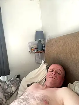 Snapshot of locallad88 chatting on 09/24/25, 03:15 locallad88 online show from 09/24/25, 03:15