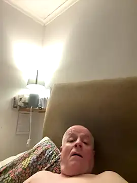 Snapshot of locallad88 chatting on 09/30/25, 10:59 locallad88 online show from 09/30/25, 10:59