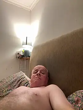 Snapshot of locallad88 chatting on 10/20/25, 10:10 locallad88 online show from 10/20/25, 10:10