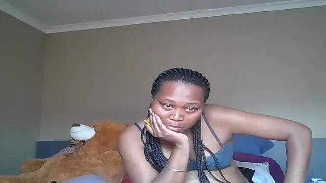 Snapshot of EbonySeductressx chatting on 09/24/25, 02:09 EbonySeductressx online show from 09/24/25, 02:09