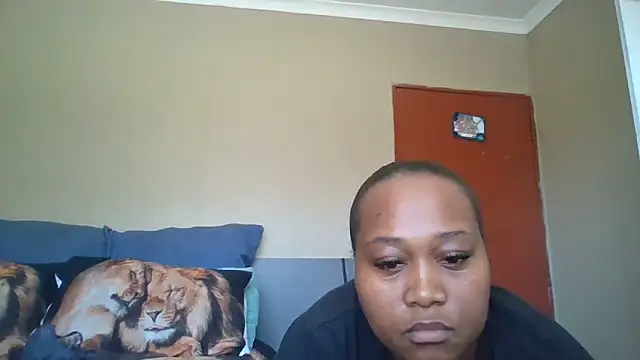 Snapshot of EbonySeductressx chatting on 10/17/25, 10:07 EbonySeductressx online show from 10/17/25, 10:07